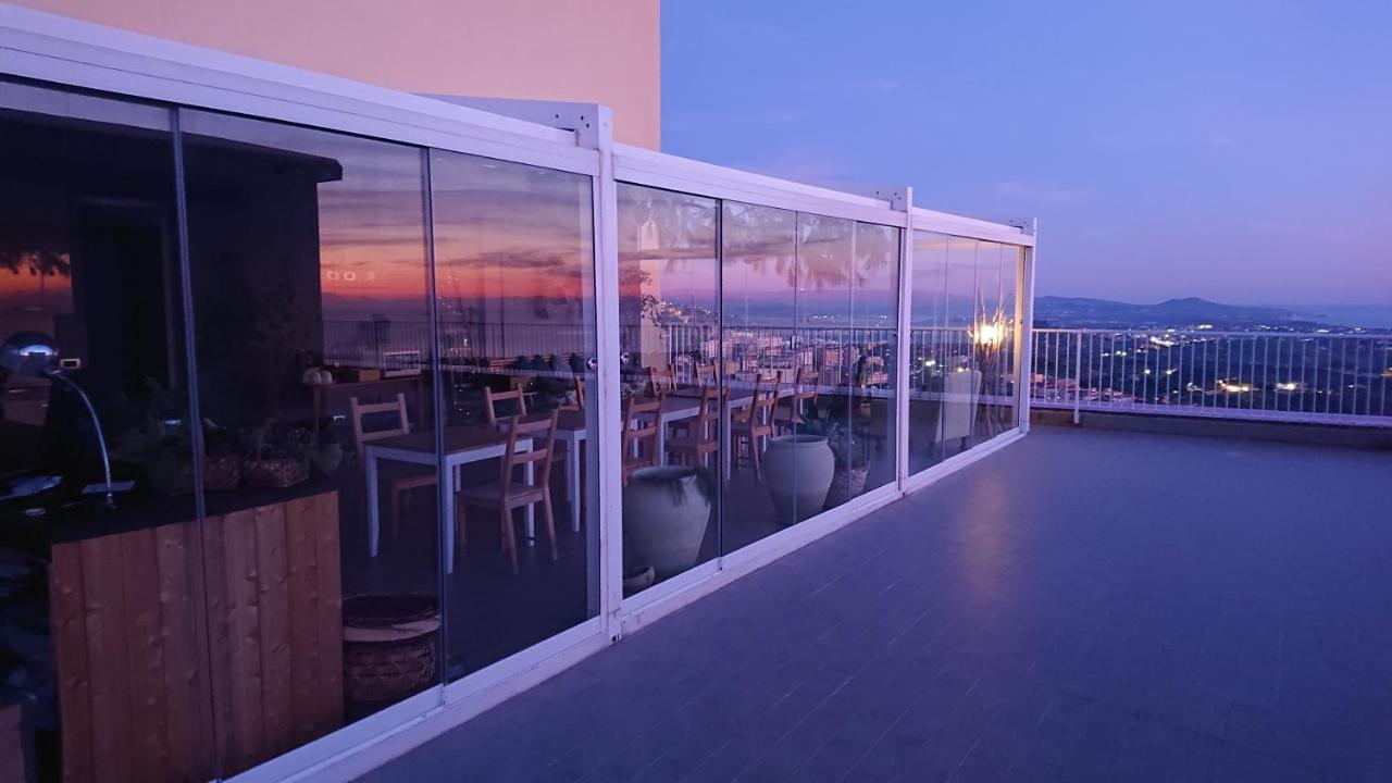 La Terrazza Di Empedocle Bed and Breakfast Agrigento Eksteriør billede